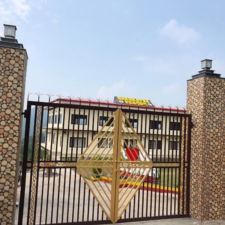 Nakshatra Resort Kunihar Kültér fotó