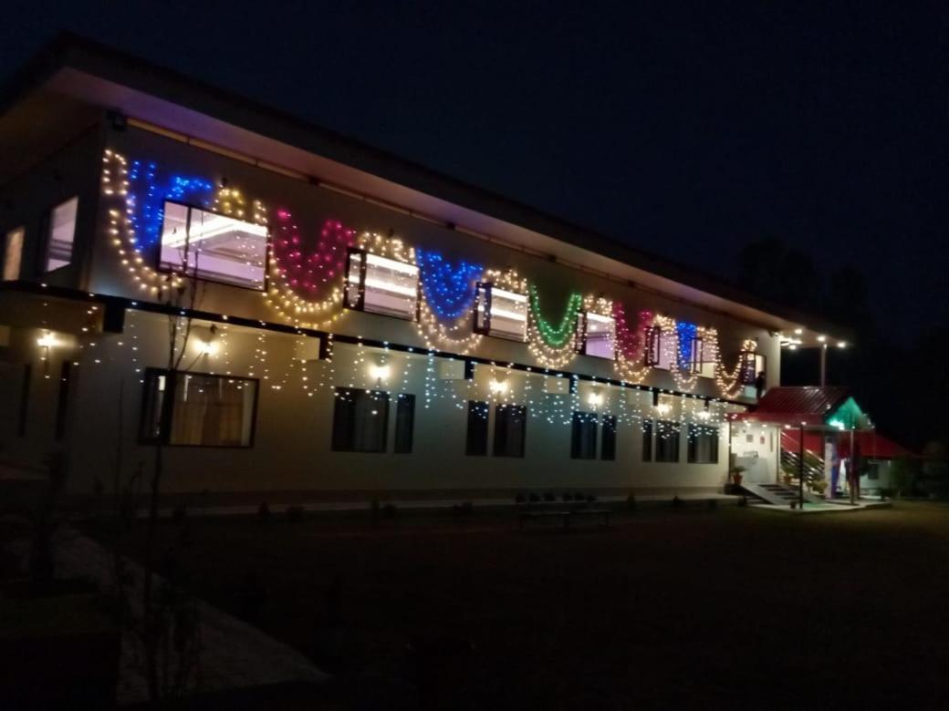 Nakshatra Resort Kunihar Kültér fotó