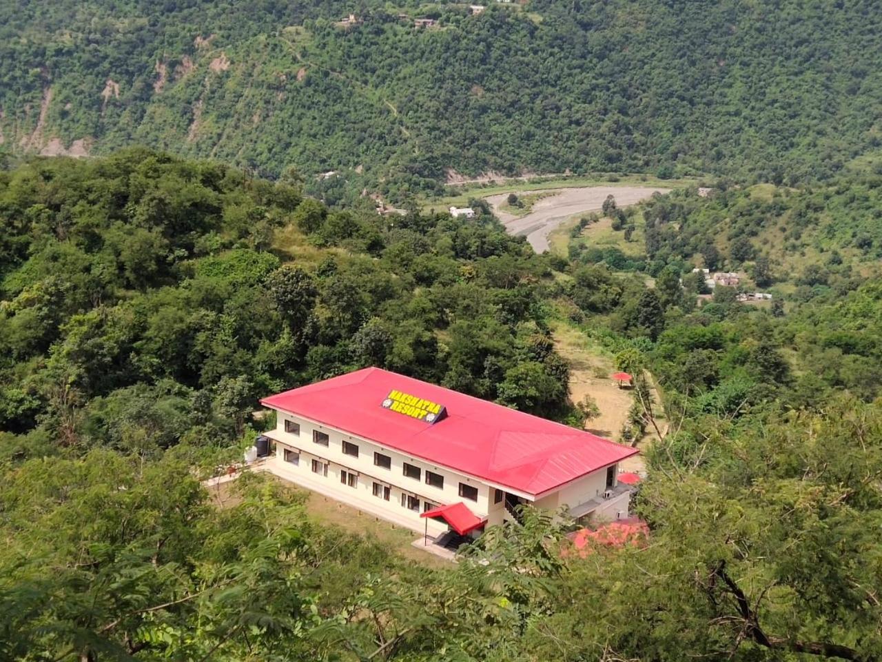 Nakshatra Resort Kunihar Kültér fotó